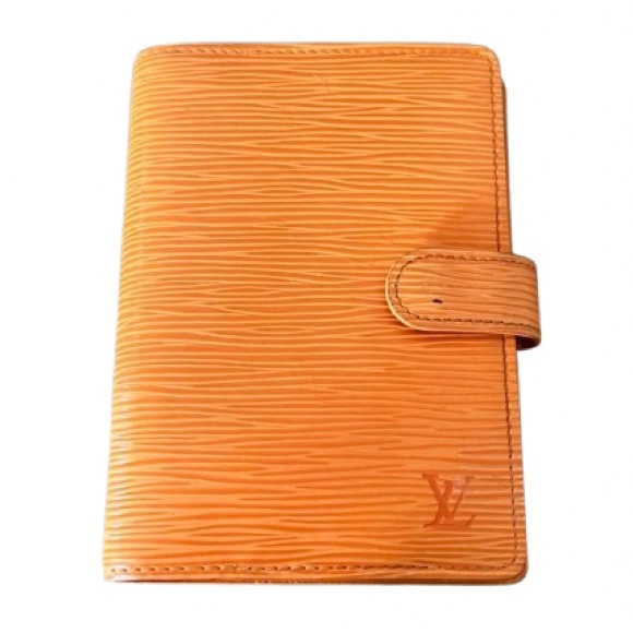 Louis Vuitton Accessories - Authentic Louis Vuitton Agenda EPI Leather
